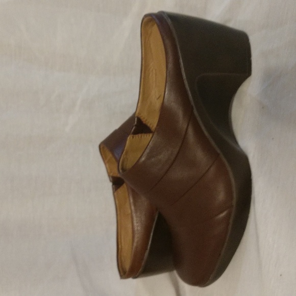 Easysprit brown wedge heels size 7.5 - Picture 3 of 7